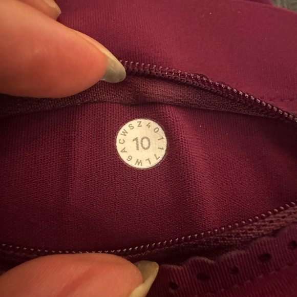 Lululemon Mind Over Miles Crop Marvel Leggings 17” Size 10 - Picture 16 of 17